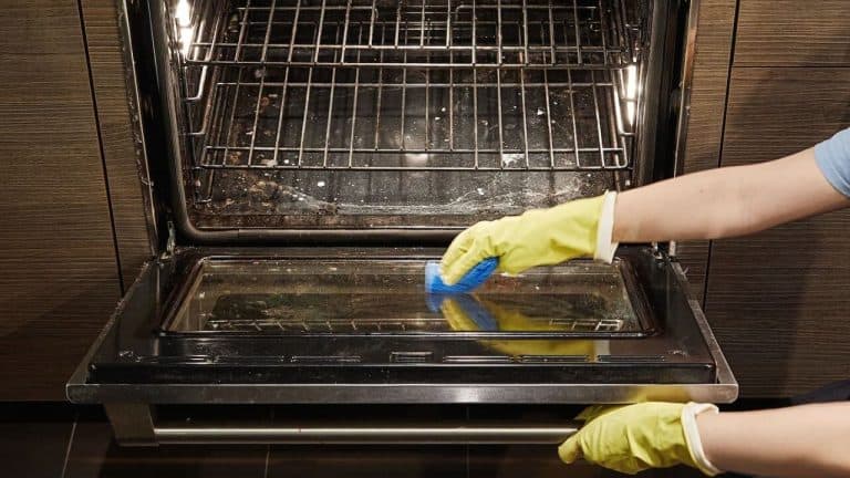 The Definitive Guide On How To Clean Your Oven With Baking Soda